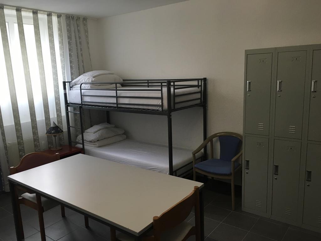 Hotel-Pension Adamshof Berlin Extérieur photo