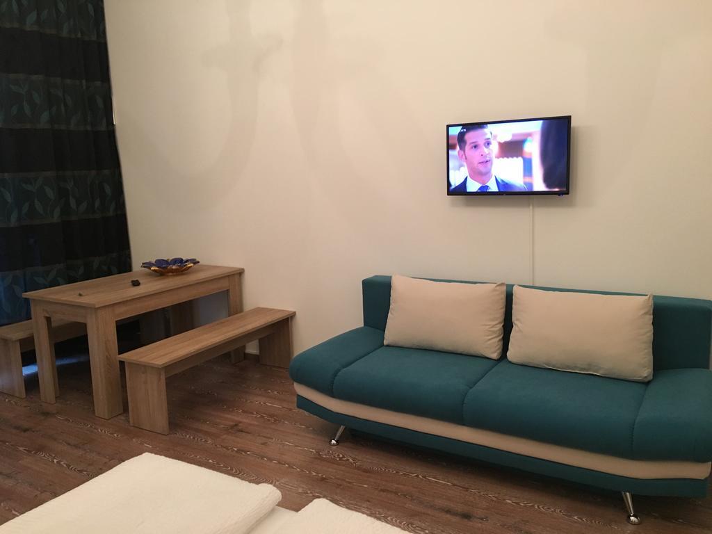 Hotel-Pension Adamshof Berlin Extérieur photo
